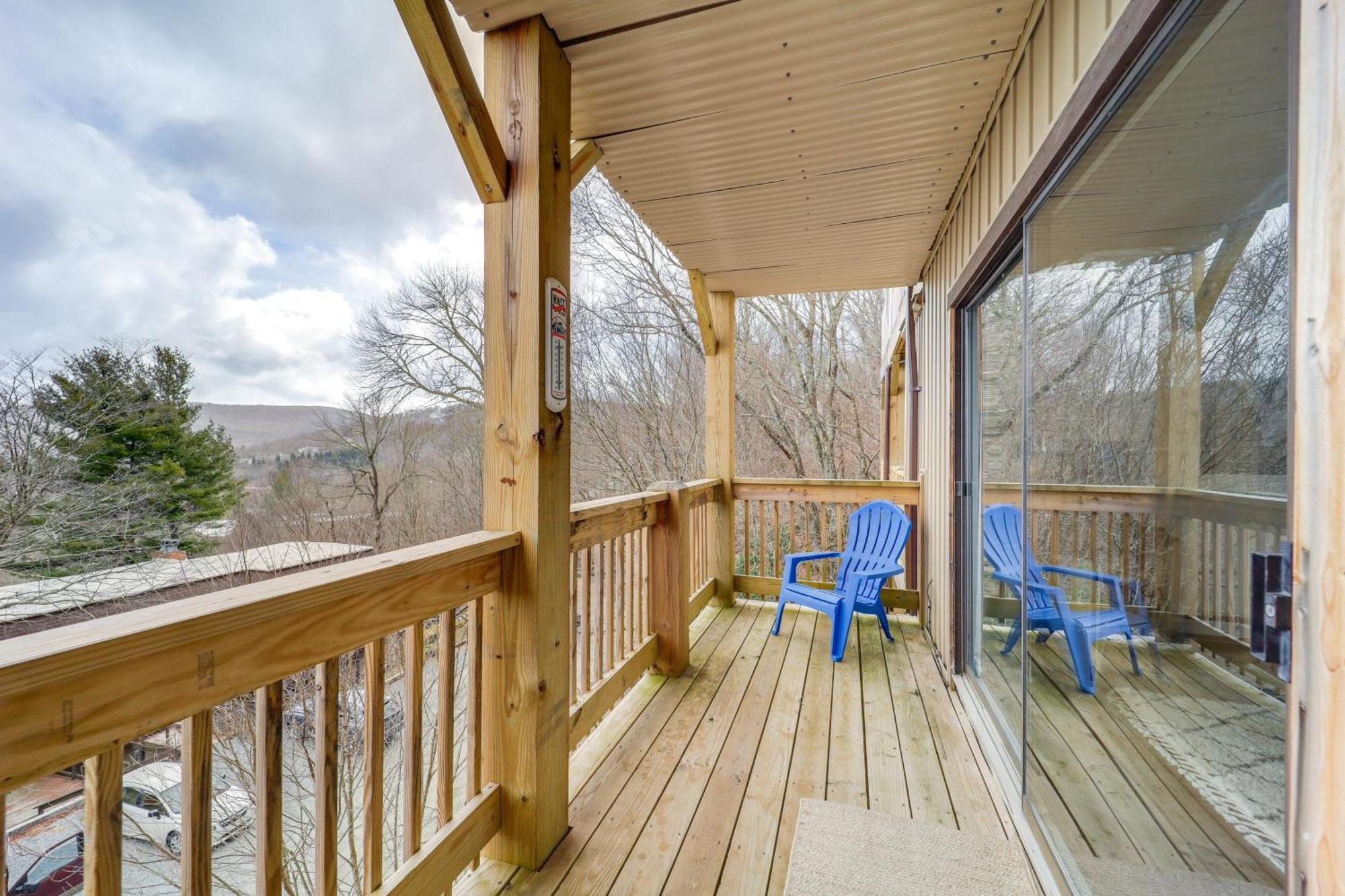 Beech Mountain Studio With Balcony Less Than 1 Mi To Skiing! Buitenkant foto