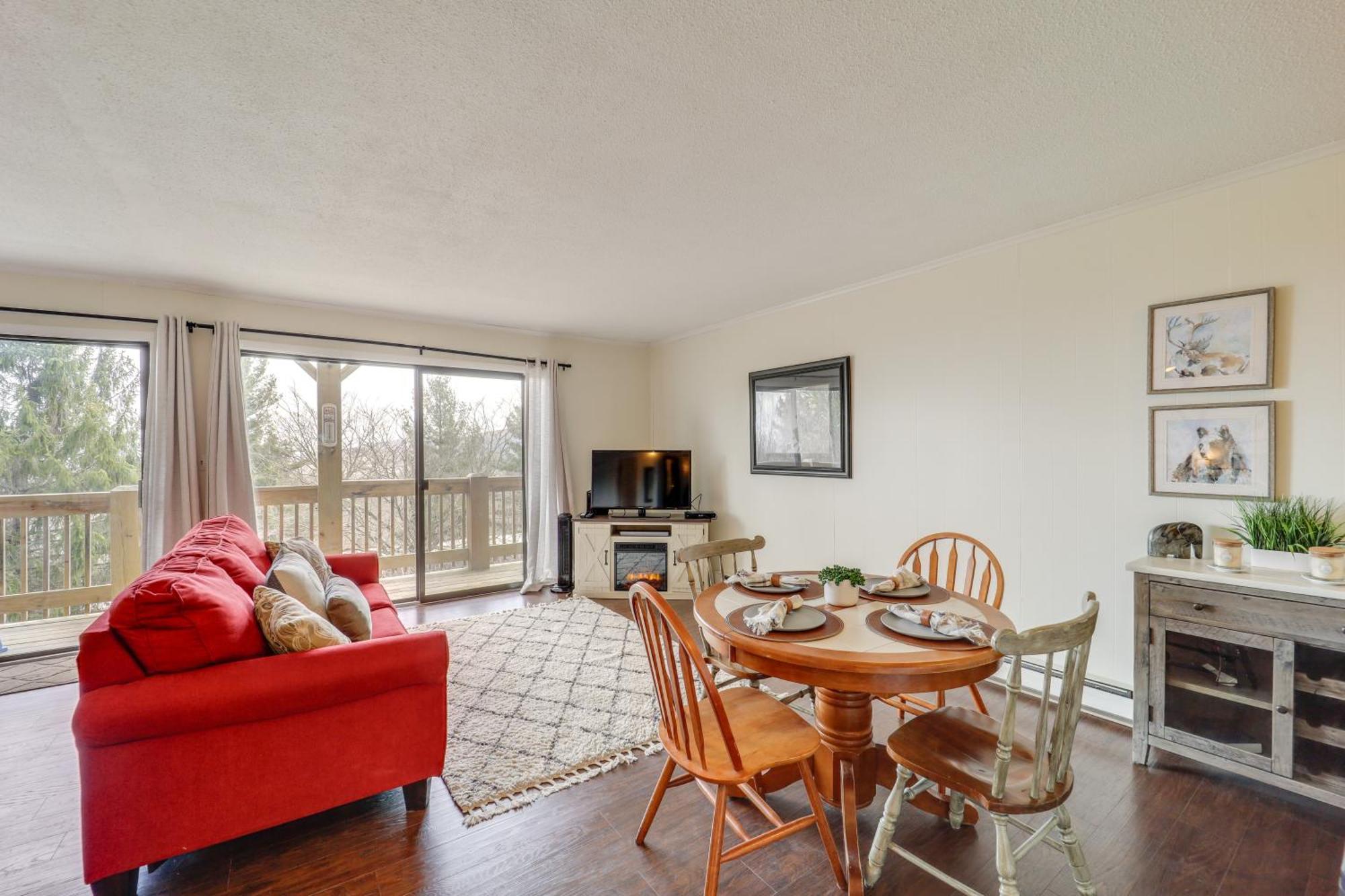 Beech Mountain Studio With Balcony Less Than 1 Mi To Skiing! Buitenkant foto