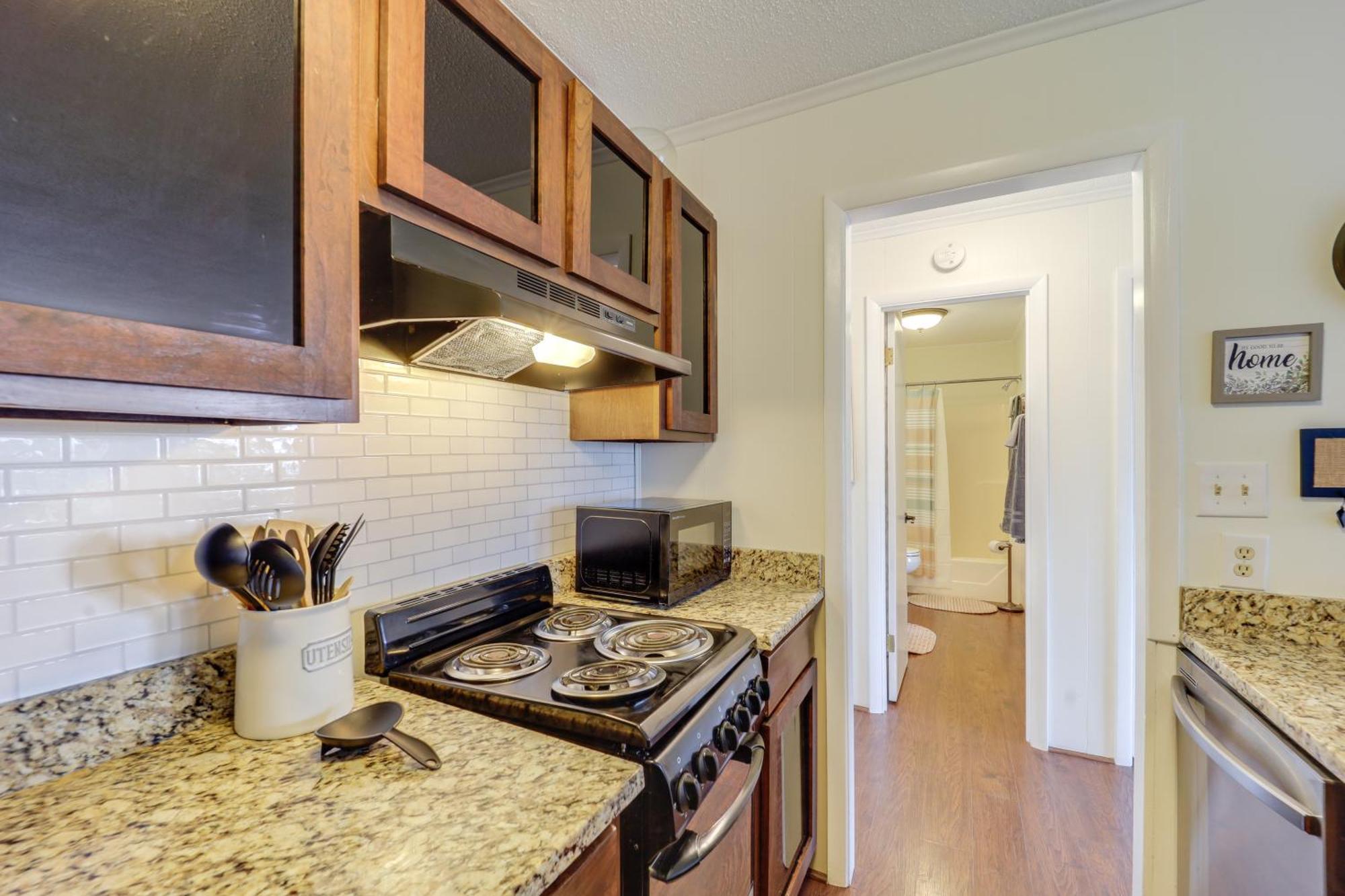 Beech Mountain Studio With Balcony Less Than 1 Mi To Skiing! Buitenkant foto