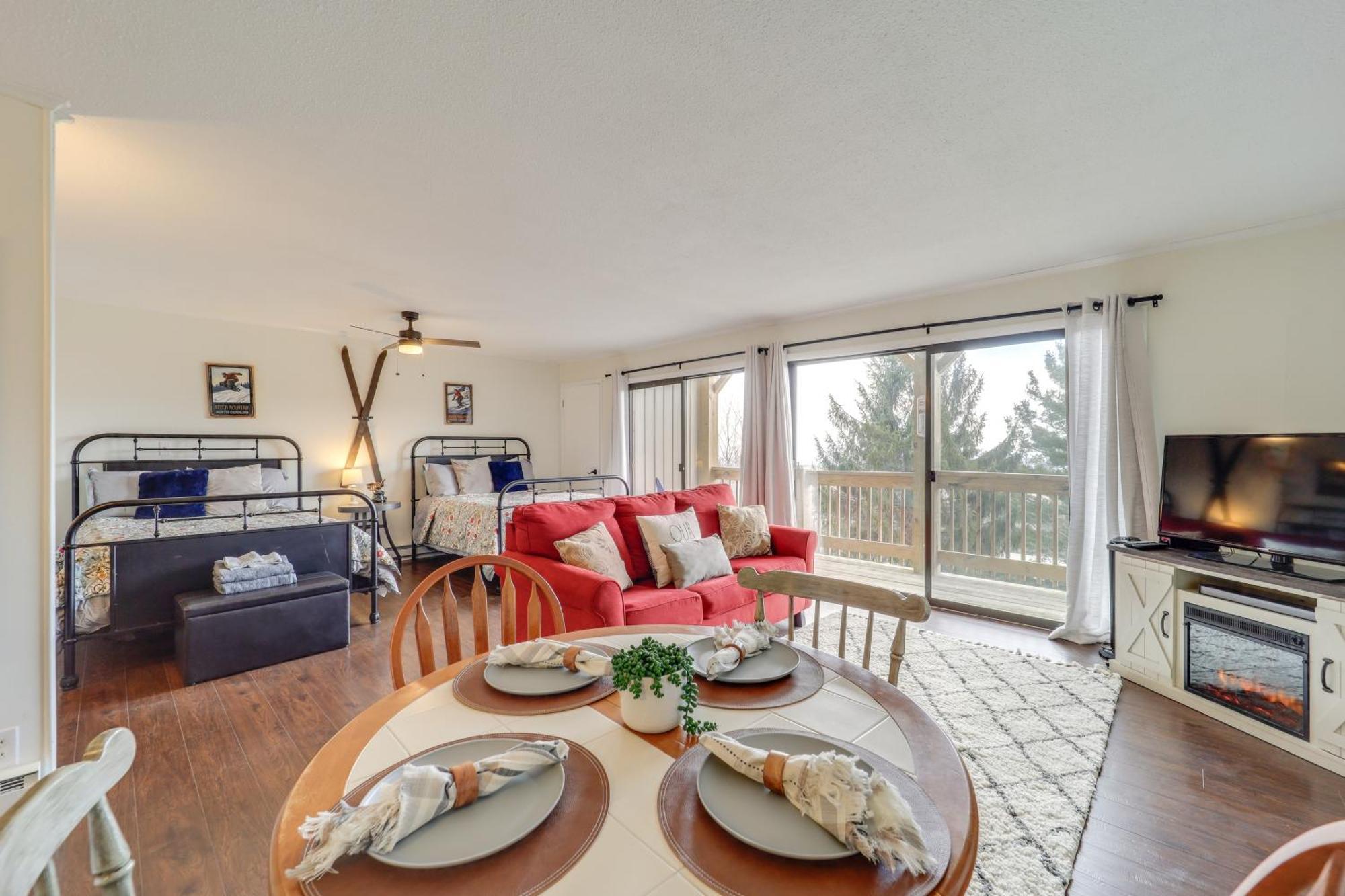 Beech Mountain Studio With Balcony Less Than 1 Mi To Skiing! Buitenkant foto