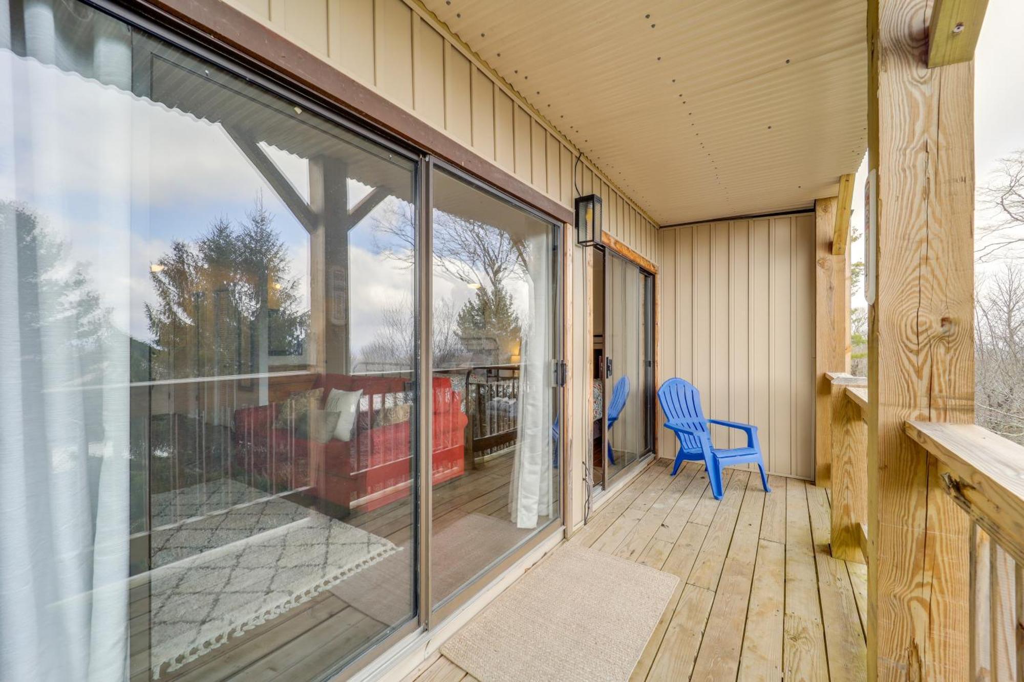 Beech Mountain Studio With Balcony Less Than 1 Mi To Skiing! Buitenkant foto