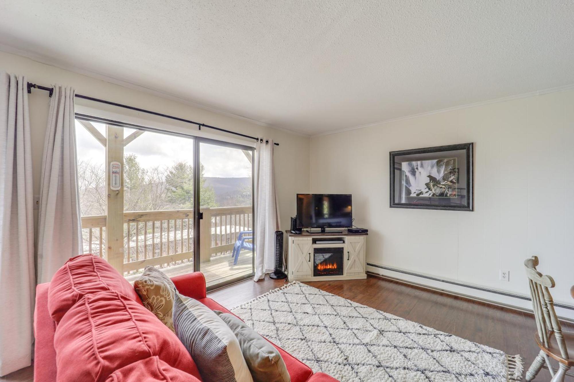Beech Mountain Studio With Balcony Less Than 1 Mi To Skiing! Buitenkant foto